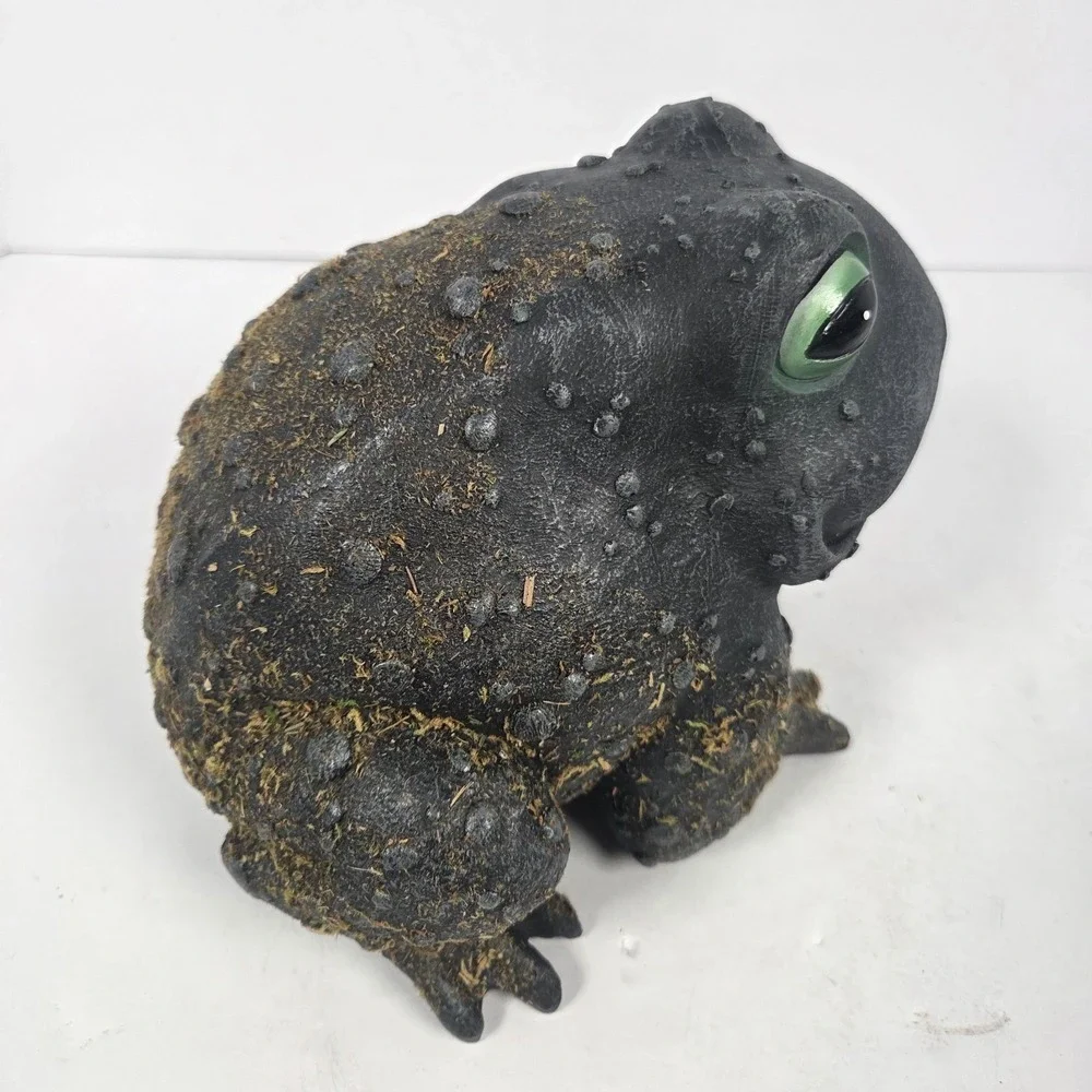 Mossy Frog Toad Figurine 7 Inch Black Green Witch Potion Gothic Halloween Decor